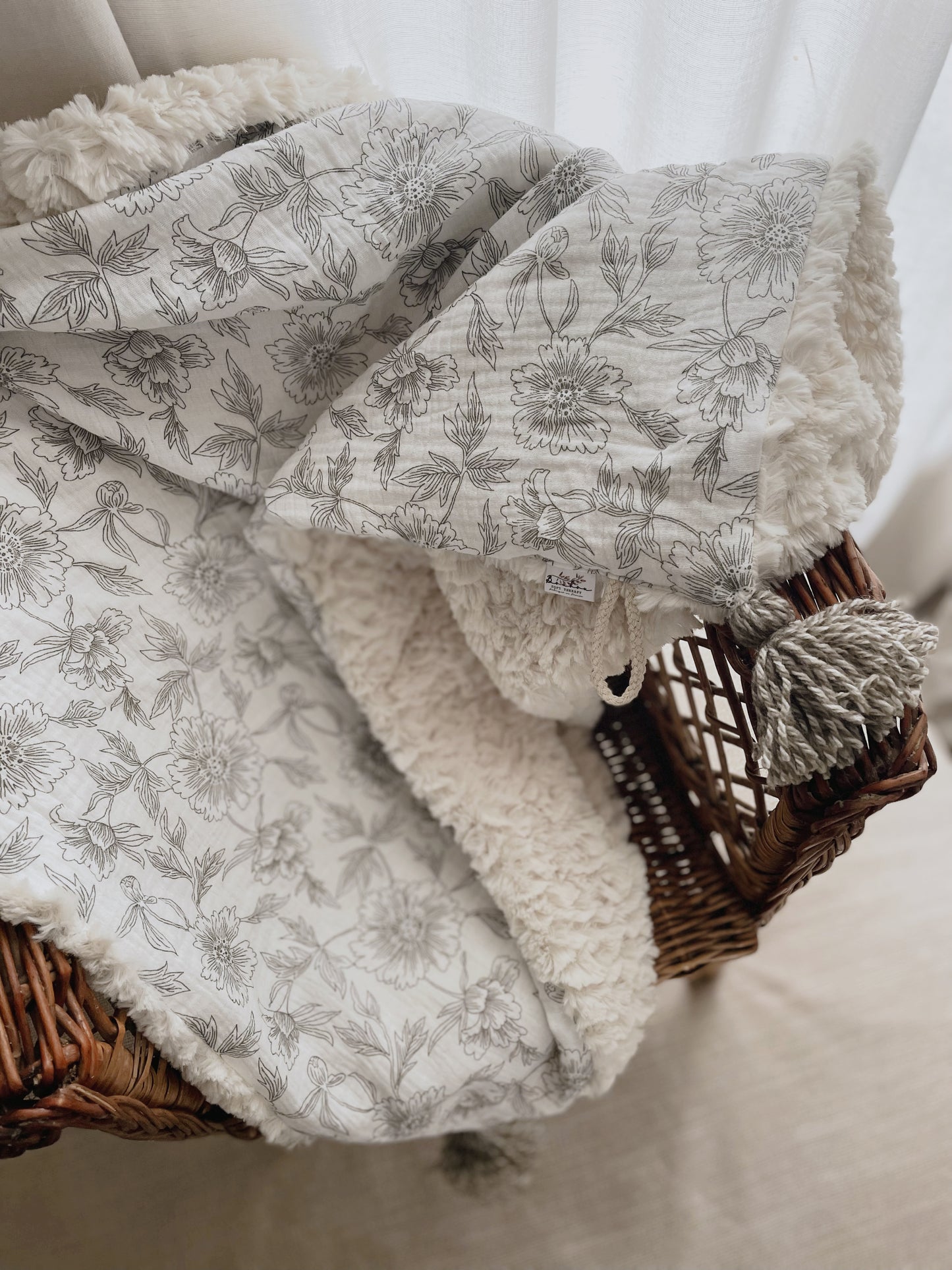 Couverture bébé Luce -  Grey Flowers ♡